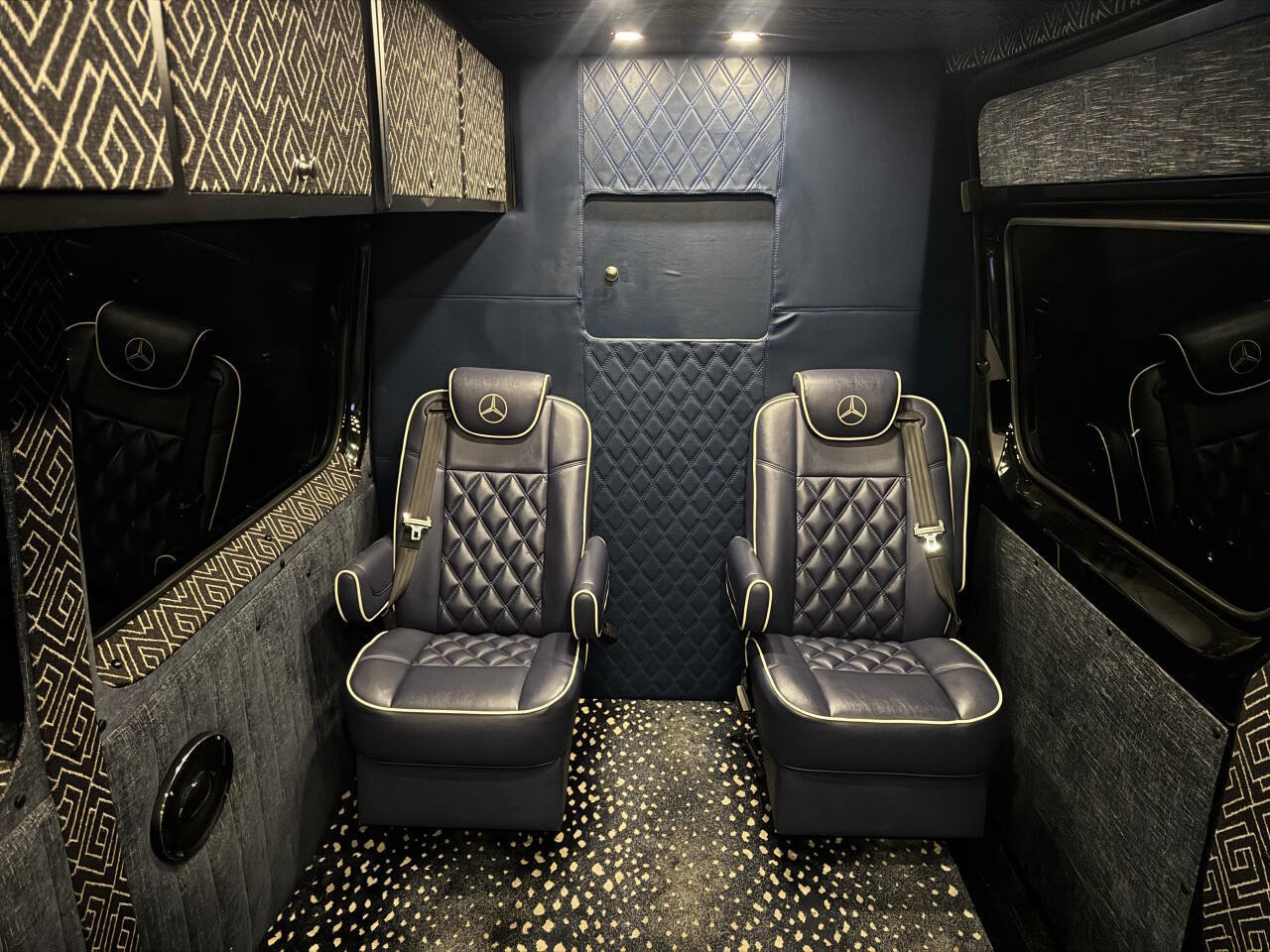 Used 2019 Mercedes-Benz Sprinter 170 image 28