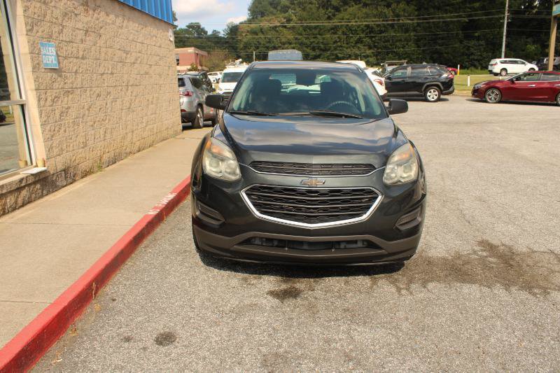 Used 2017 Chevrolet Equinox LS FWD image 2
