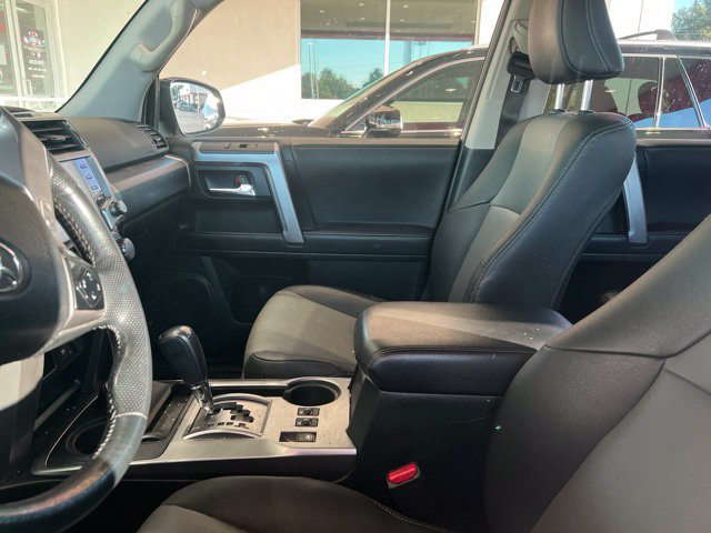 Used 2023 Toyota 4Runner SR5 Premium w/ Moonroof Package AWD/4WD image 7