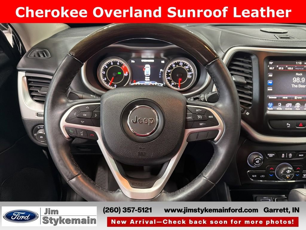 Used 2016 Jeep Cherokee Overland image 19