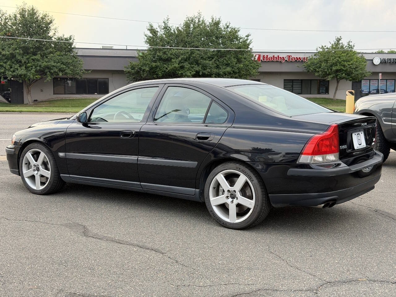 Used 2004 Volvo S60 R AWD/4WD image 15