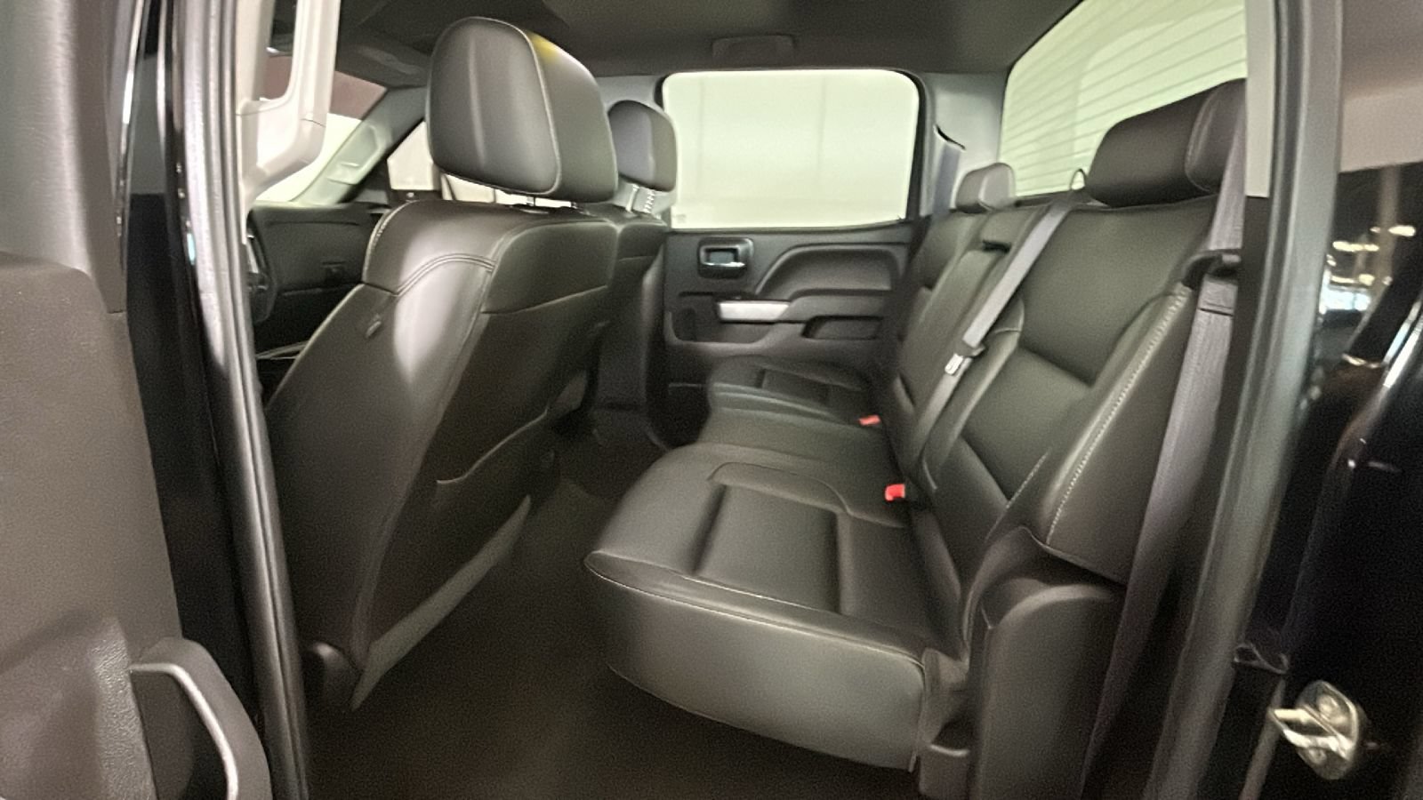 Used 2016 Chevrolet Silverado 2500 LT w/ Midnight Edition AWD/4WD image 28