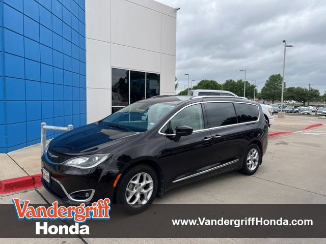 Used 2019 Chrysler Pacifica Touring-L Plus w/ Advanced Safetytec Group