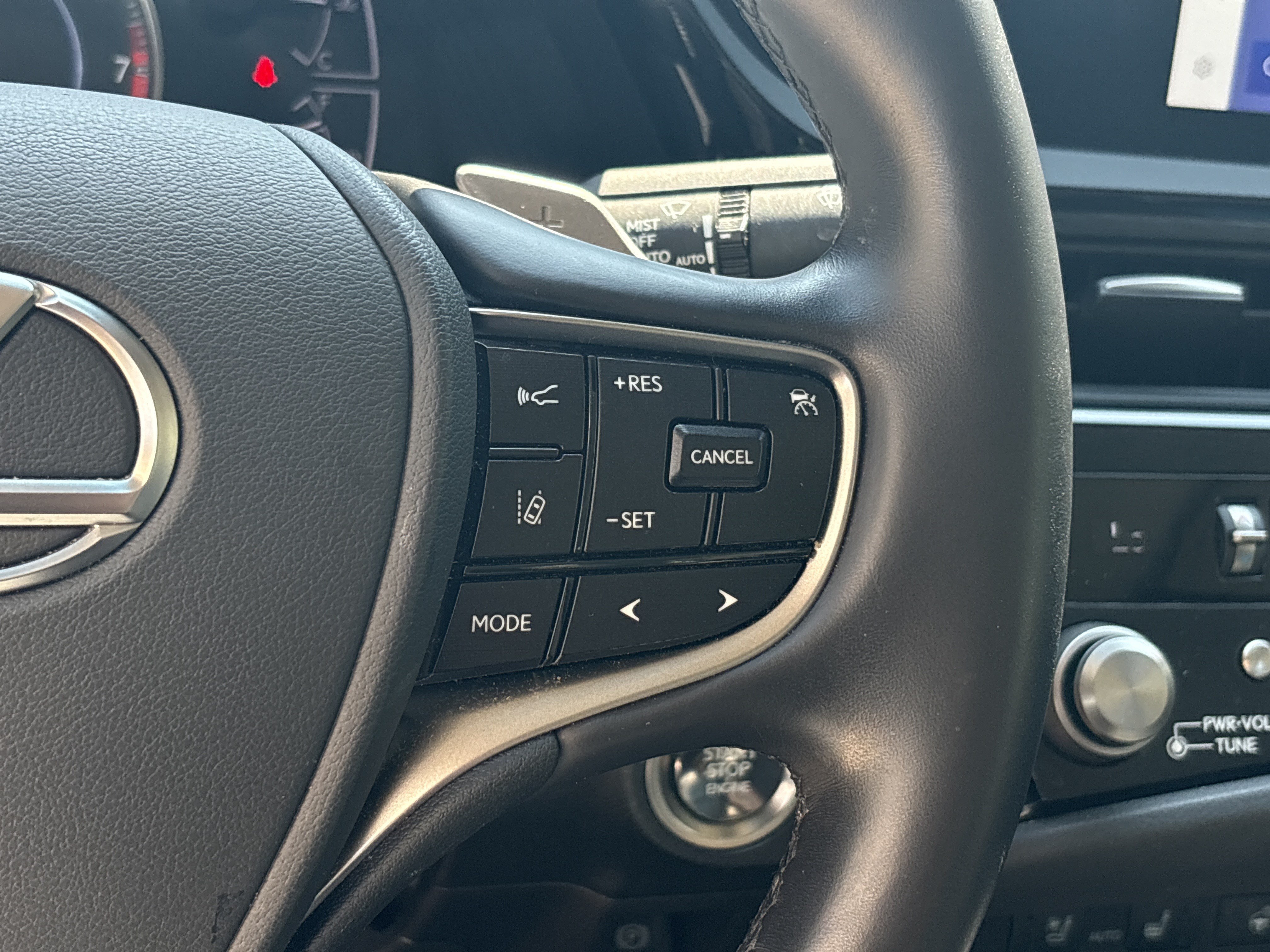 Certified 2025 Lexus ES 350 w/ Premium Package FWD image 20