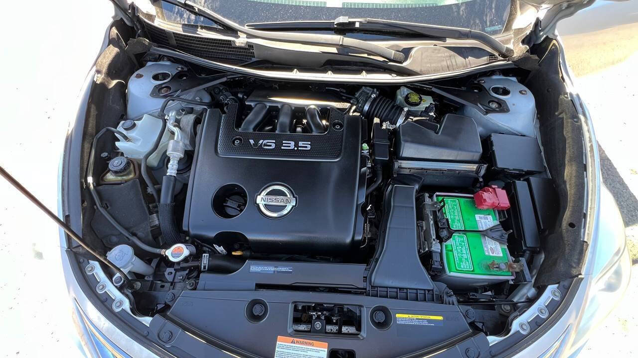 Used 2014 Nissan Altima 3.5 S FWD image 25