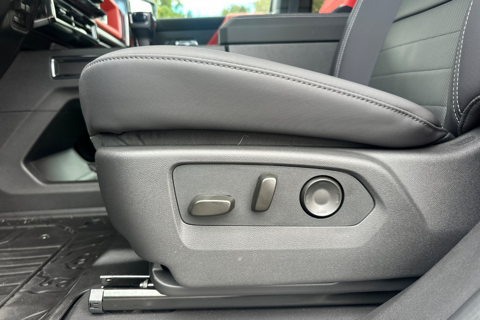 Used 2026 GMC Hummer EV 3X w/ Carbon Fiber Edition Package AWD/4WD image 13