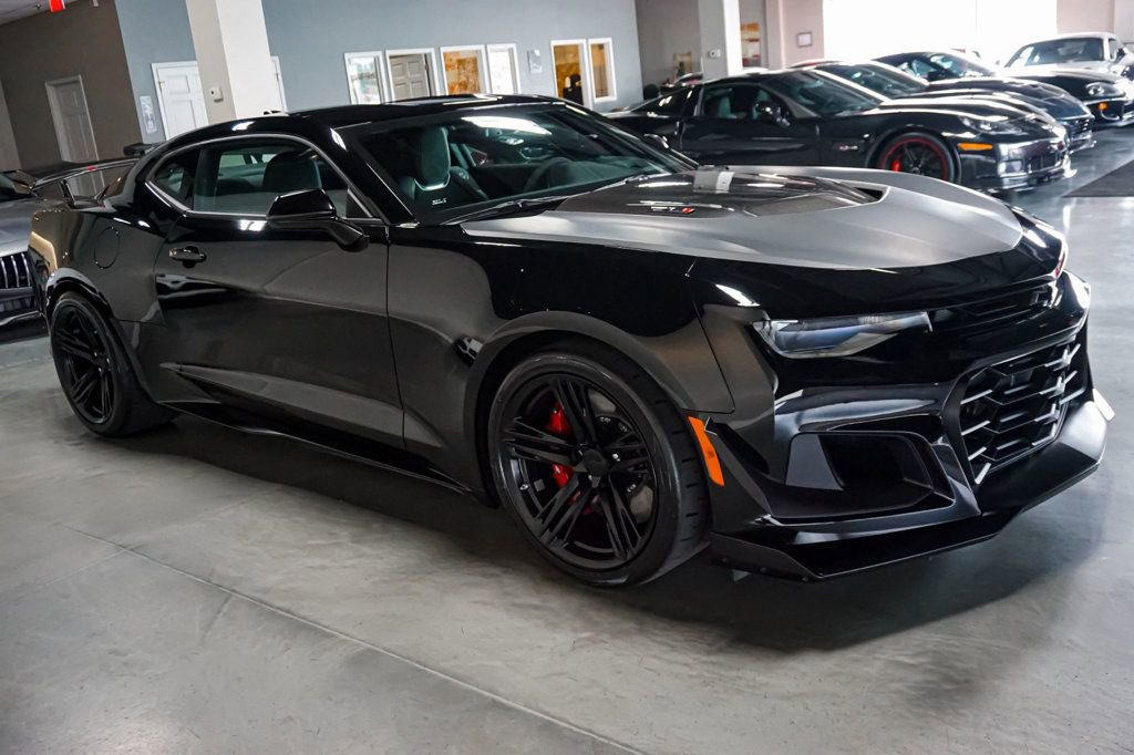 Used 2018 Chevrolet Camaro ZL1 image 37