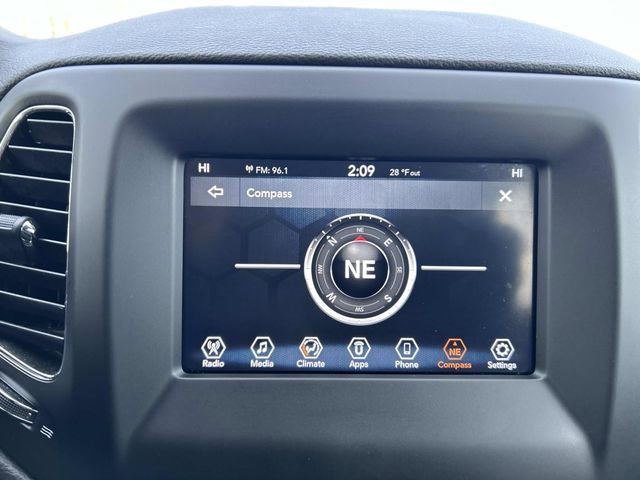 Used 2019 Jeep Compass Latitude image 32