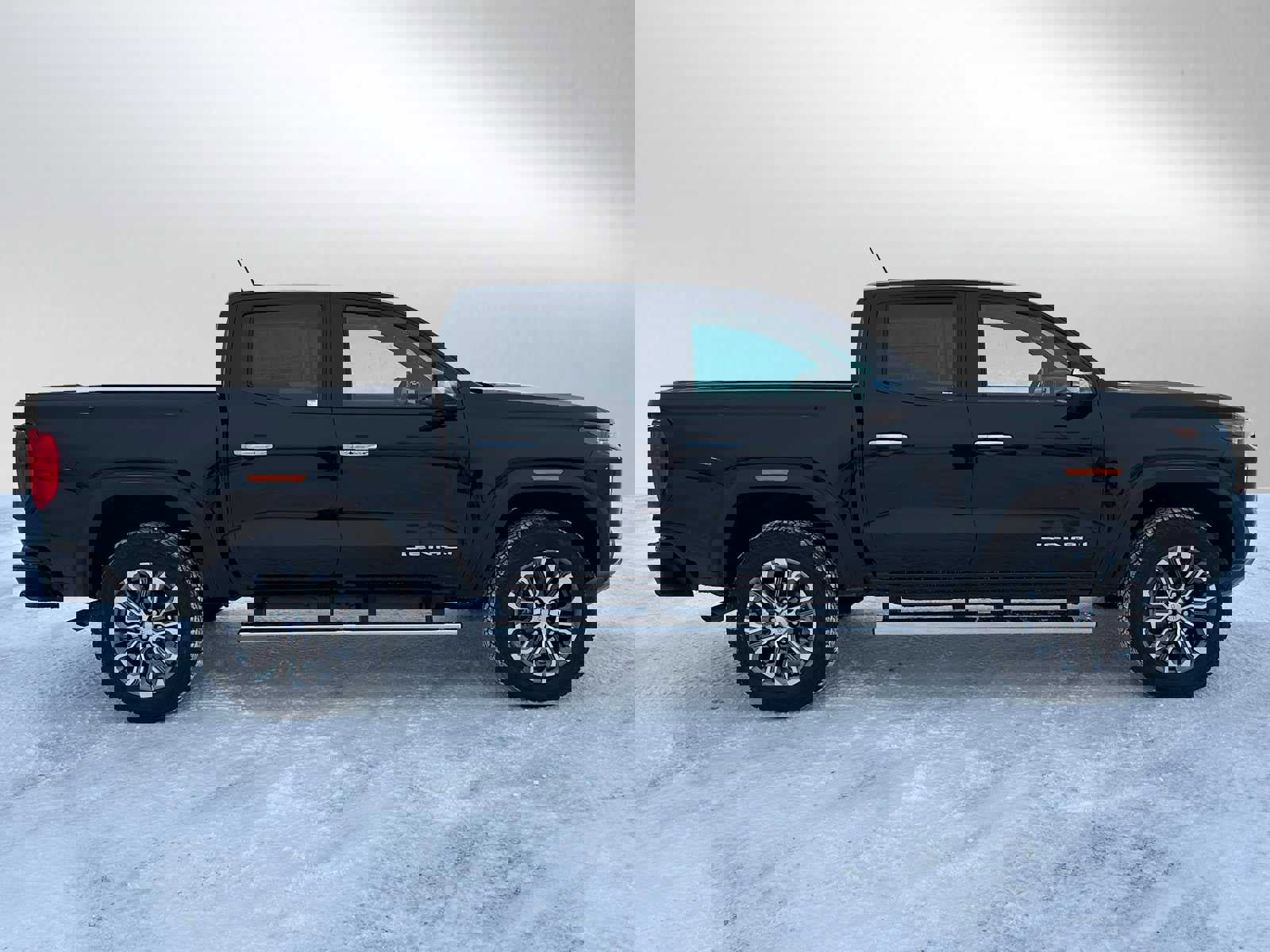 New 2026 GMC Canyon Denali image 2