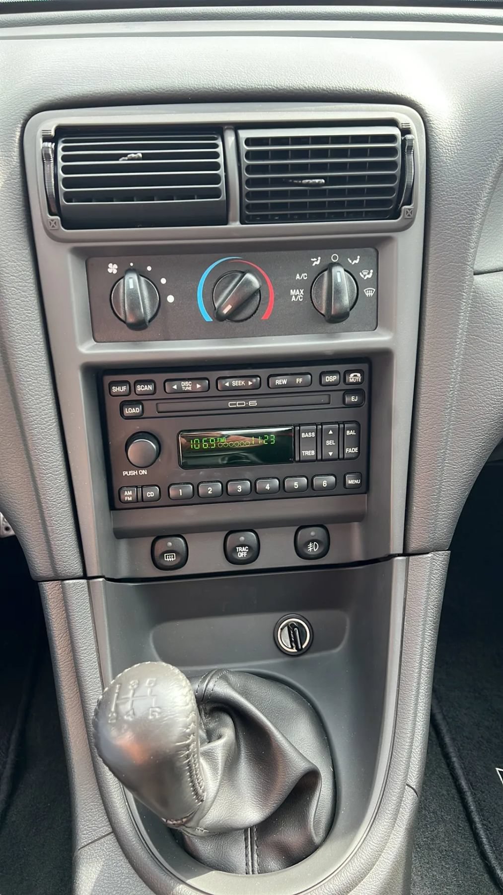 Used 2002 Ford Mustang GT RWD image 26
