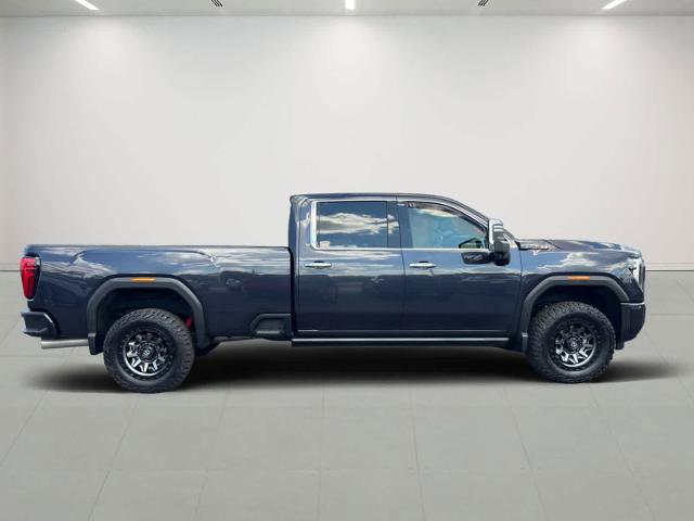 Used 2024 GMC Sierra 2500 Denali Ultimate w/ LPO, GMC Protection Package image 4