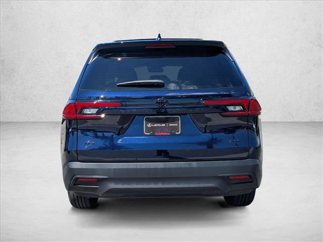 Used 2025 Toyota Grand Highlander AWD image 7