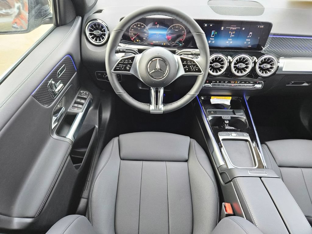 New 2026 Mercedes-Benz GLB 250 4MATIC image 13