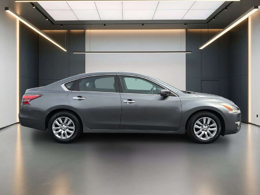 Used 2015 Nissan Altima 2.5 S w/ Power Driver Seat Package FWD image 7