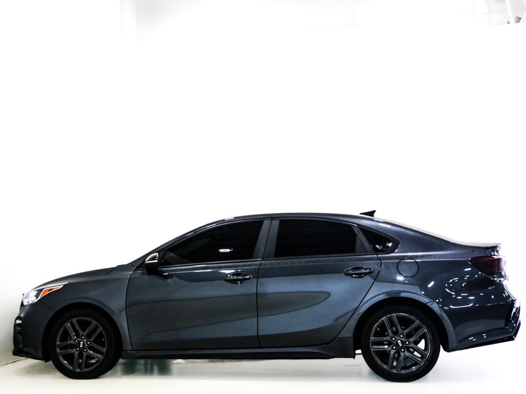 Used 2020 Kia Forte GT-Line w/ GT-Line Premium Package FWD image 5