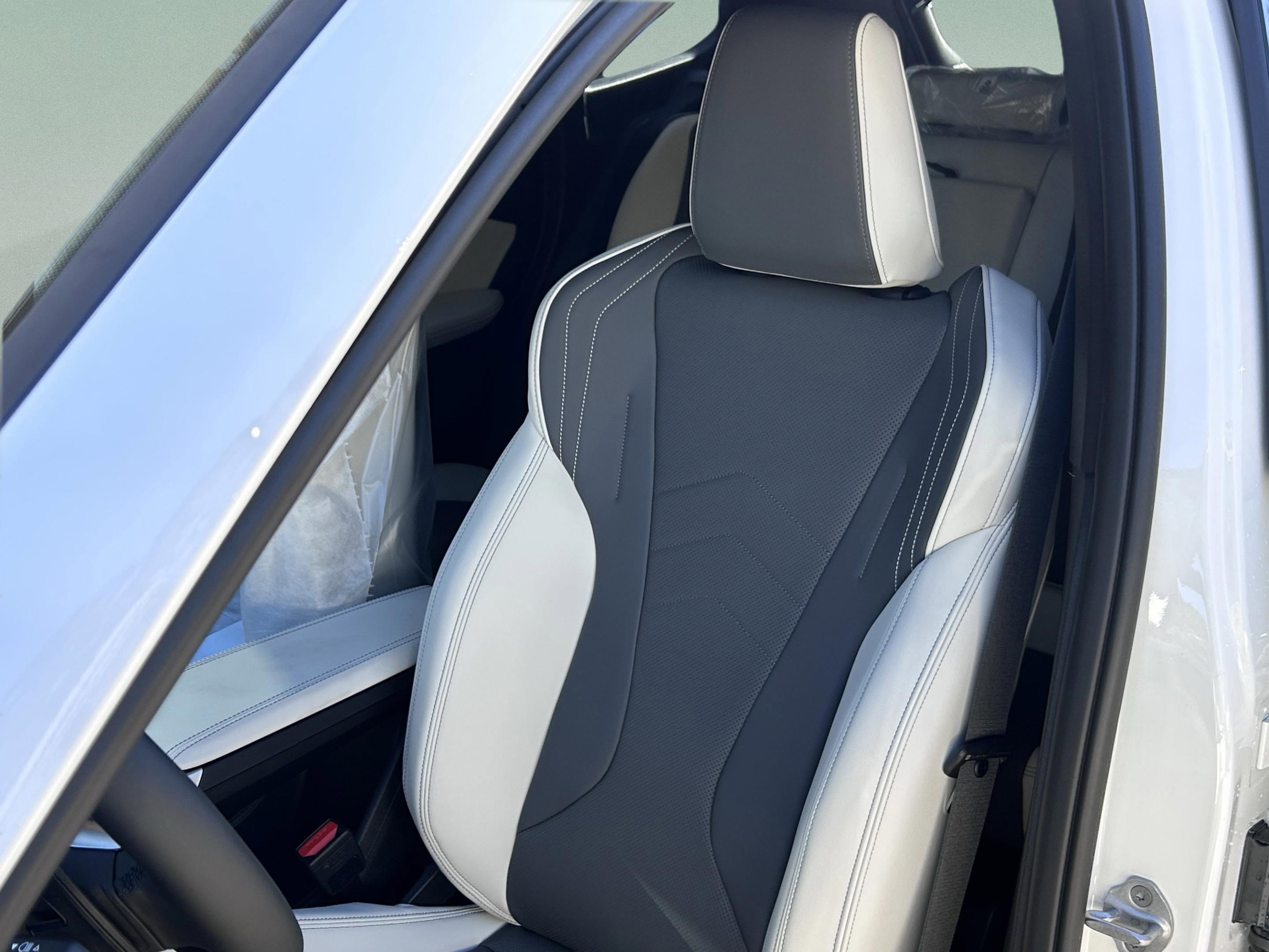 Used 2026 BMW X1 xDrive28i w/ M Sport Package image 24