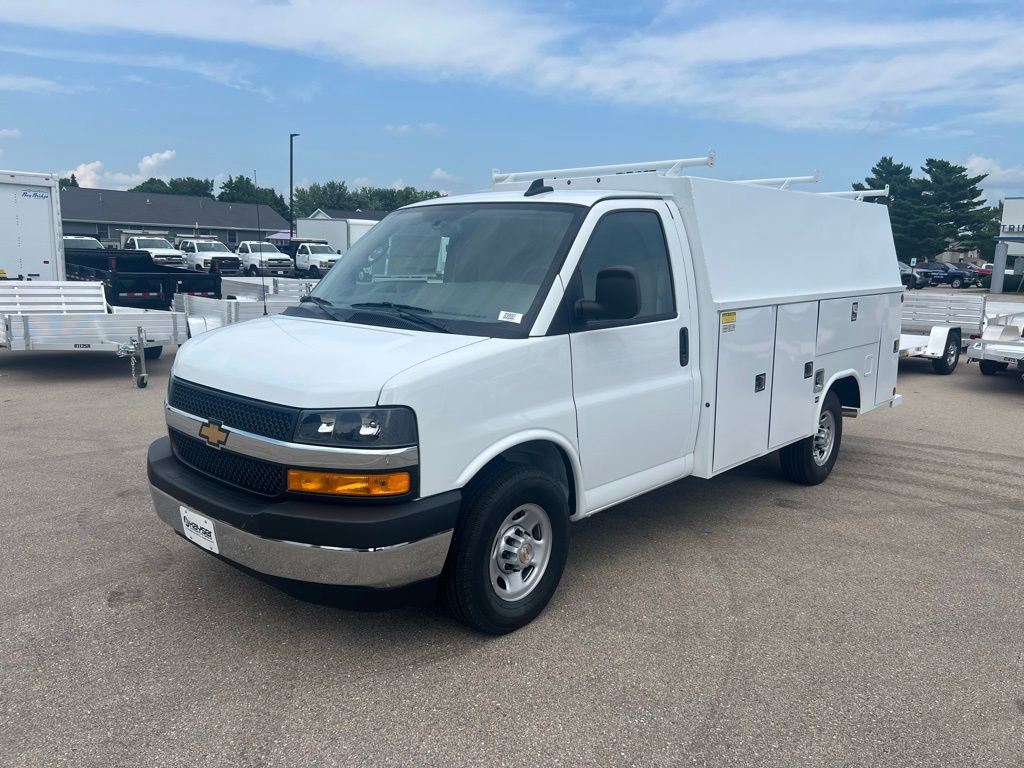 New 2025 Chevrolet Express 3500 w/ Power Convenience Package image 9
