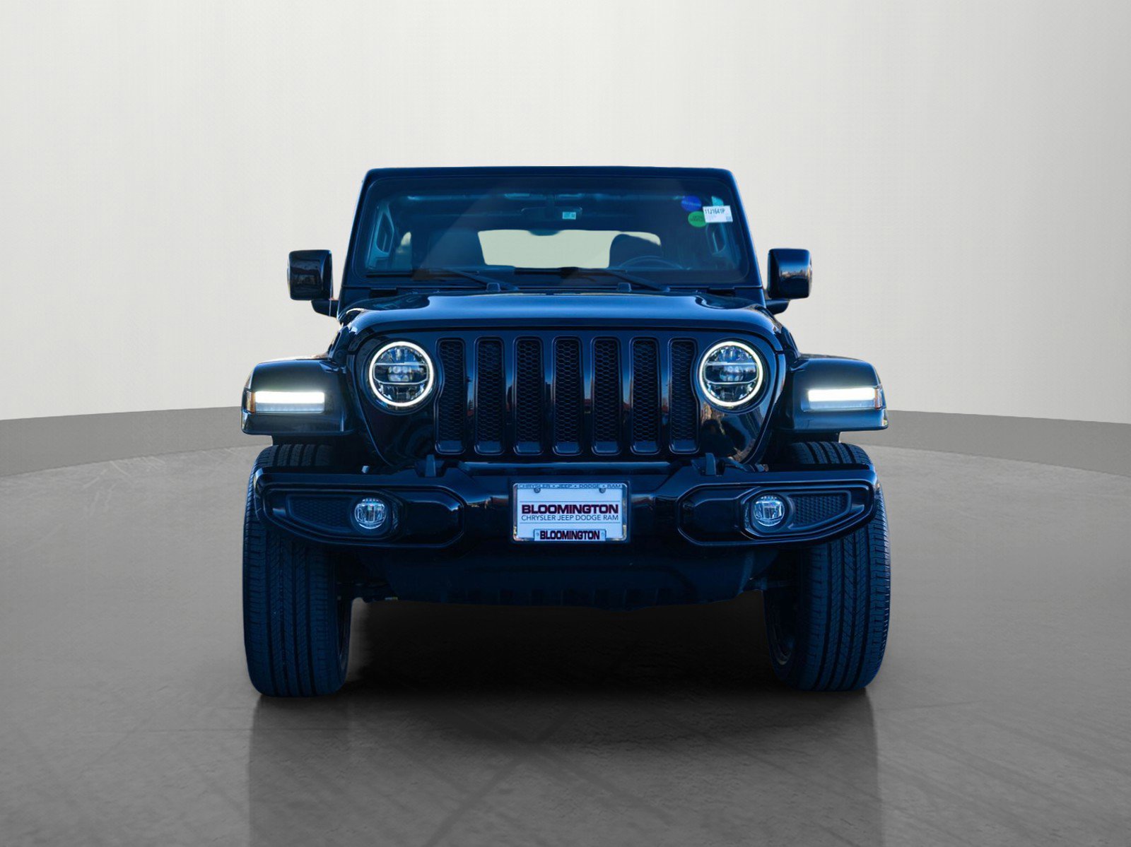 Used 2022 Jeep Wrangler Unlimited Sahara image 2