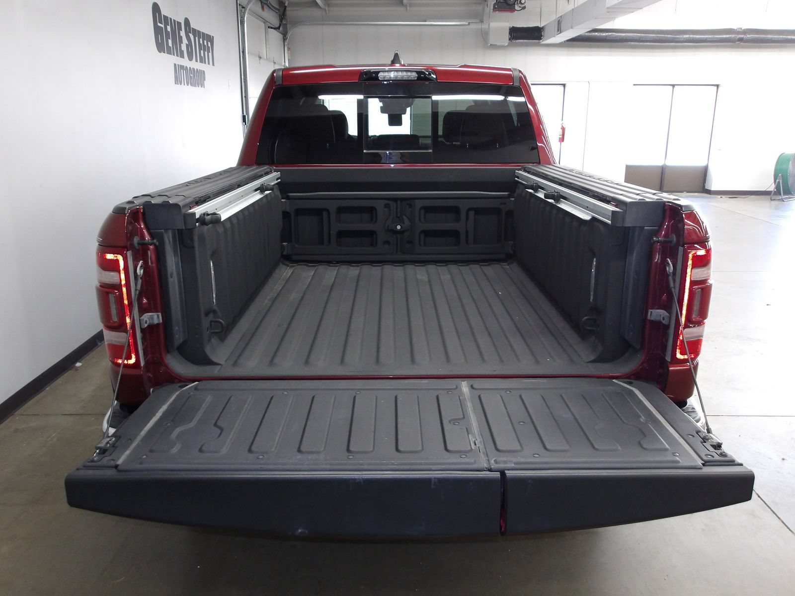 Used 2023 RAM 1500 Limited AWD/4WD image 20