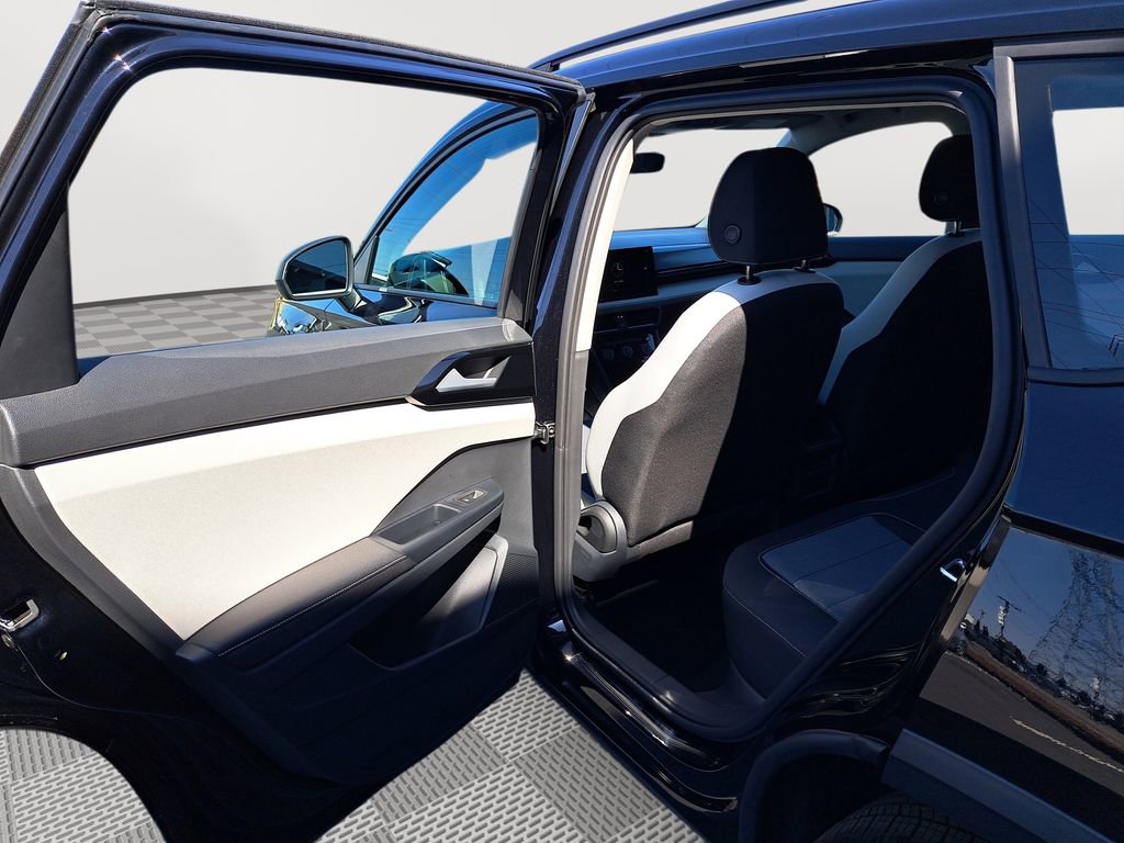 New 2025 Volkswagen Taos S image 13