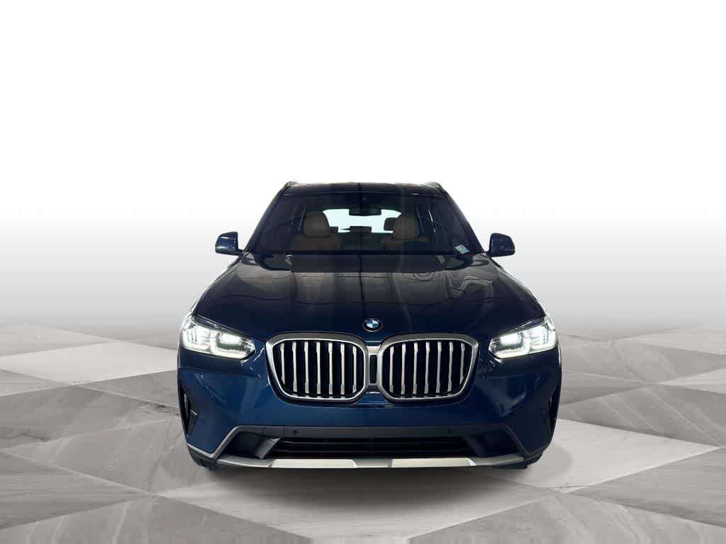 Used 2024 BMW X3 sDrive30i w/ Premium Package RWD image 3