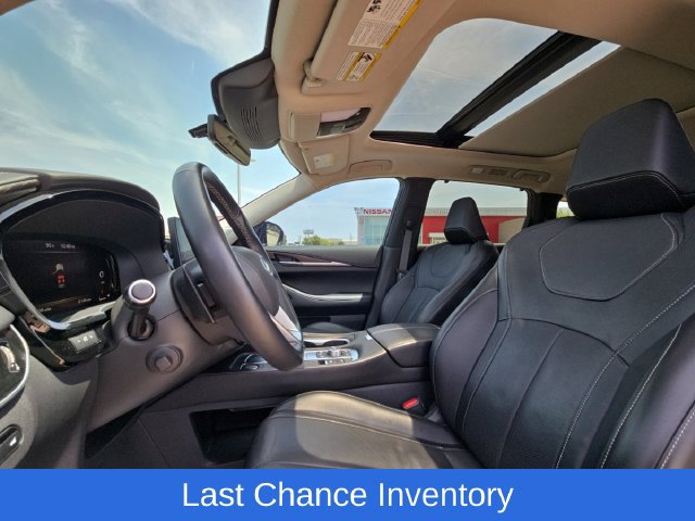 Used 2023 INFINITI QX60 Sensory w/ Cargo Package AWD/4WD image 8