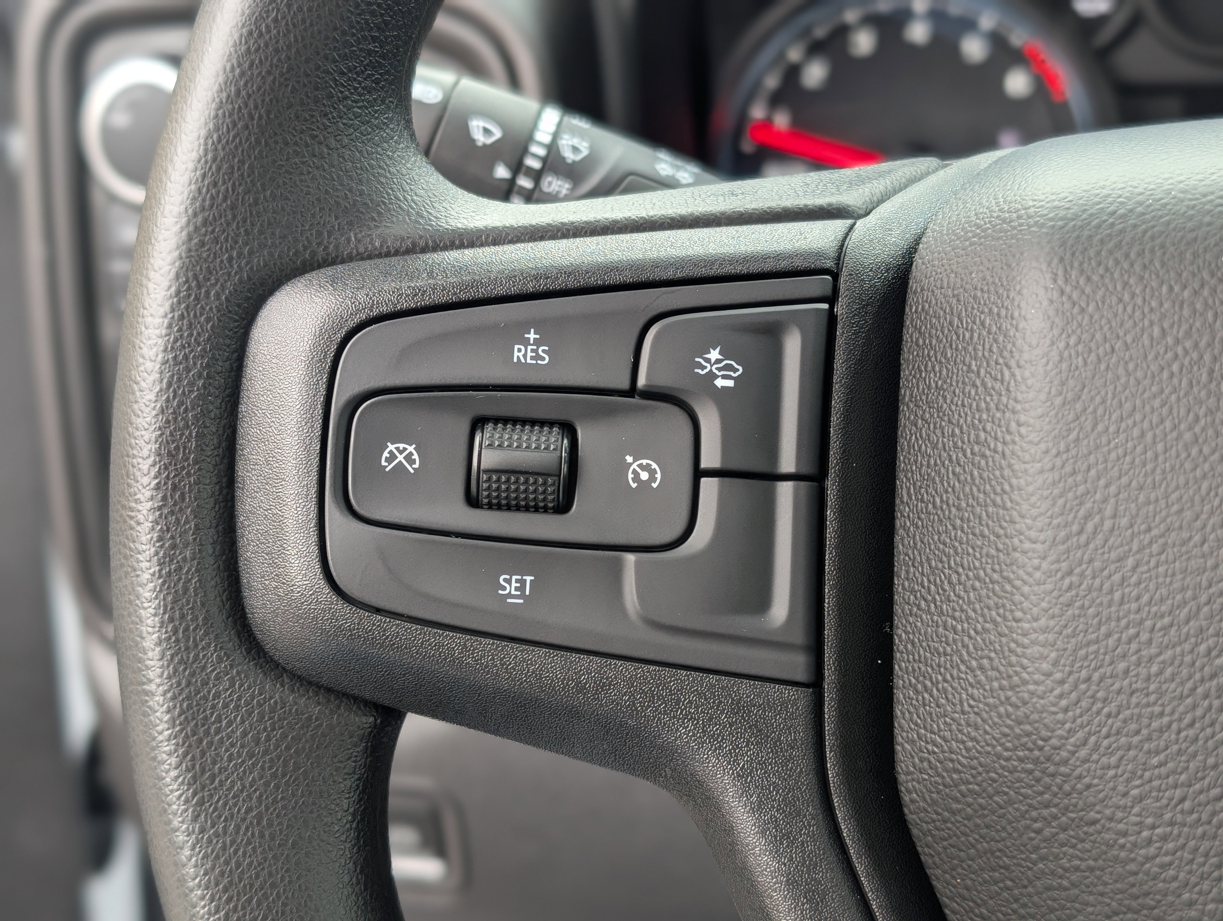 Used 2023 Chevrolet Silverado 1500 Custom image 17