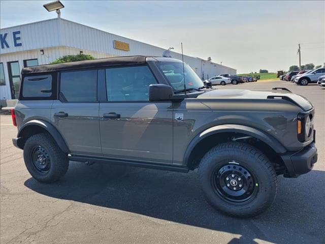 New 2026 Ford Bronco Big Bend w/ Black Diamond Package AWD/4WD image 5