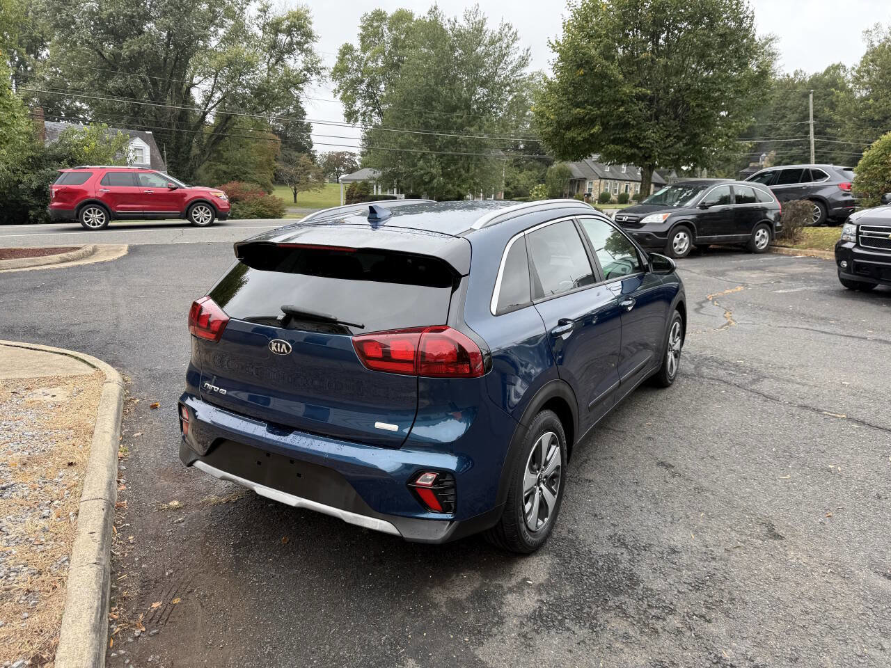 Used 2020 Kia Niro LX image 7
