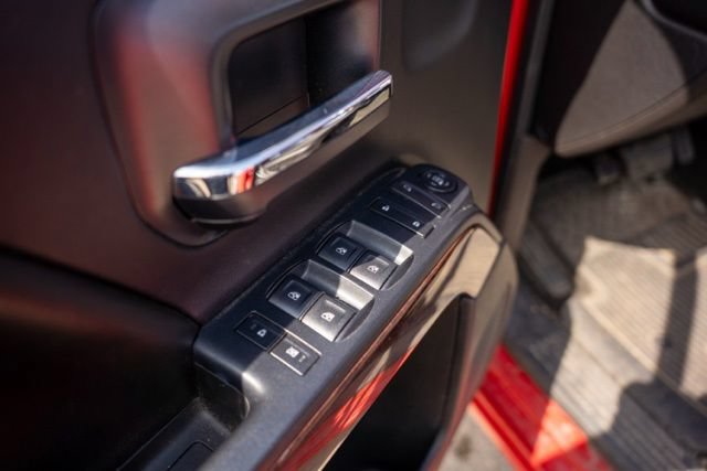 Used 2016 GMC Sierra 1500 SLE w/ SLE Value Package AWD/4WD image 17