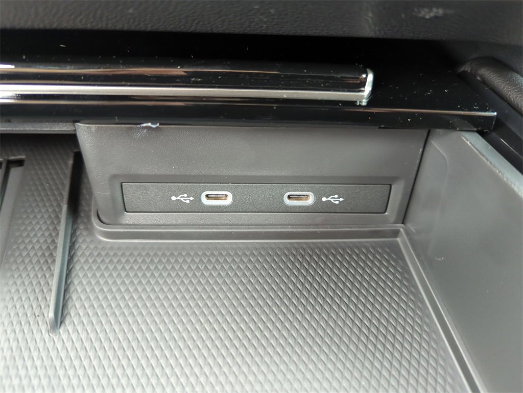 New 2026 Volkswagen Atlas Cross Sport SEL R-Line image 35