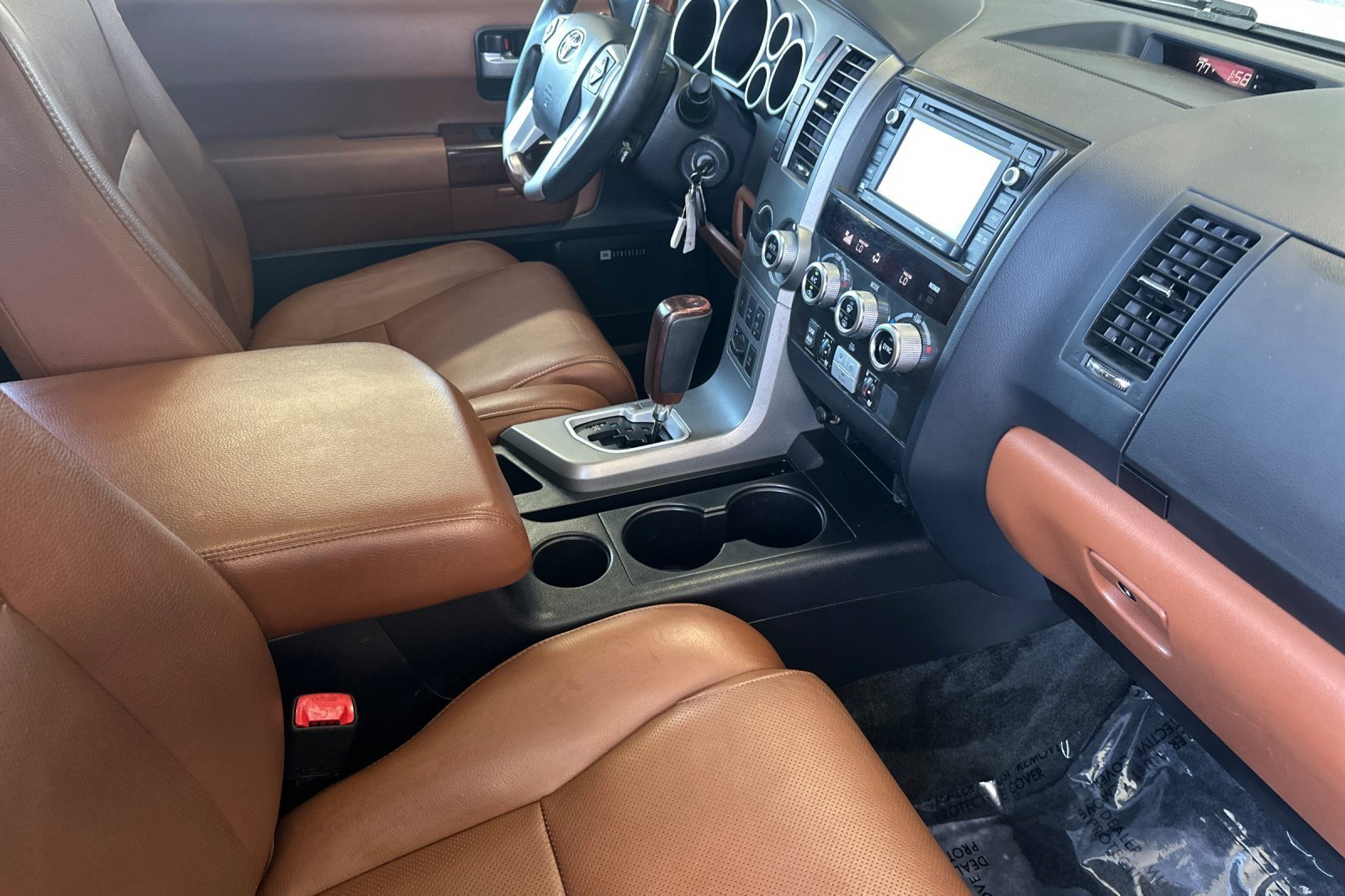 Certified 2016 Toyota Sequoia Platinum AWD/4WD image 17