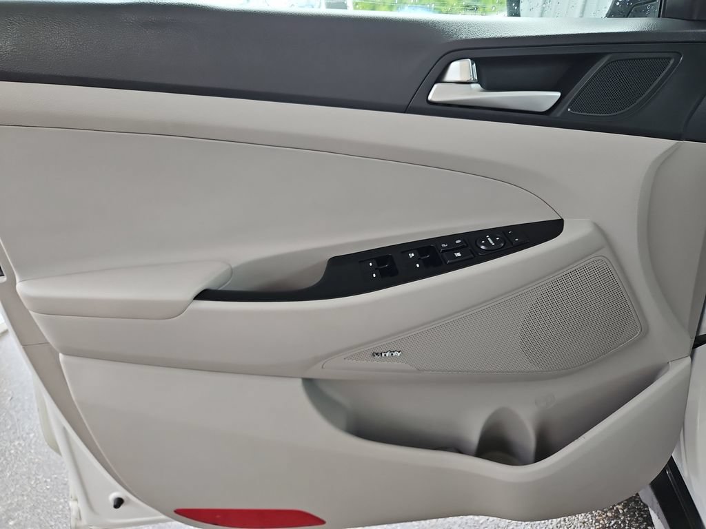 Used 2019 Hyundai Tucson Sport AWD/4WD image 25