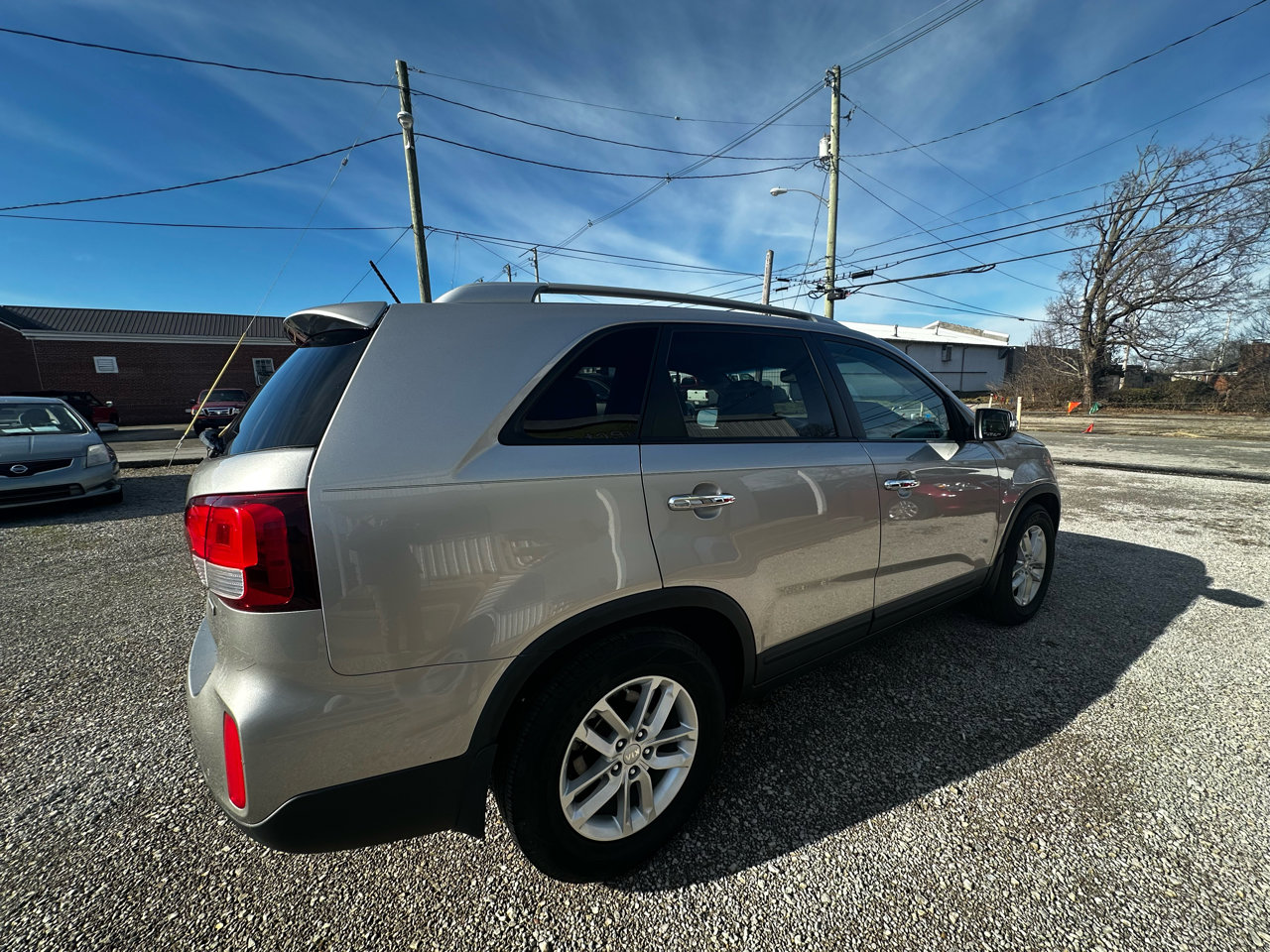 Used 2014 Kia Sorento LX w/ Premium Package image 4