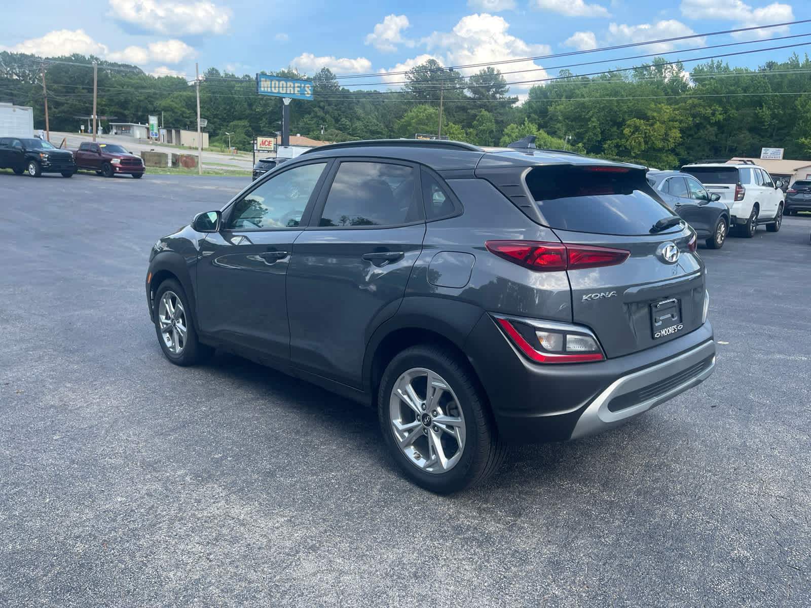 Used 2023 Hyundai Kona SEL AWD/4WD image 5