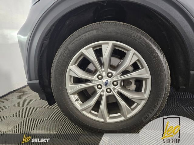 Used 2023 Ford Explorer XLT w/ Equipment Group 202A AWD/4WD image 22
