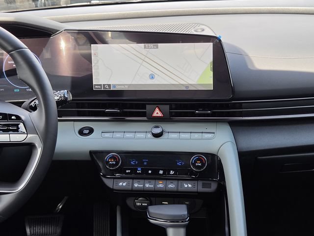 Used 2025 Hyundai Elantra Limited FWD image 46