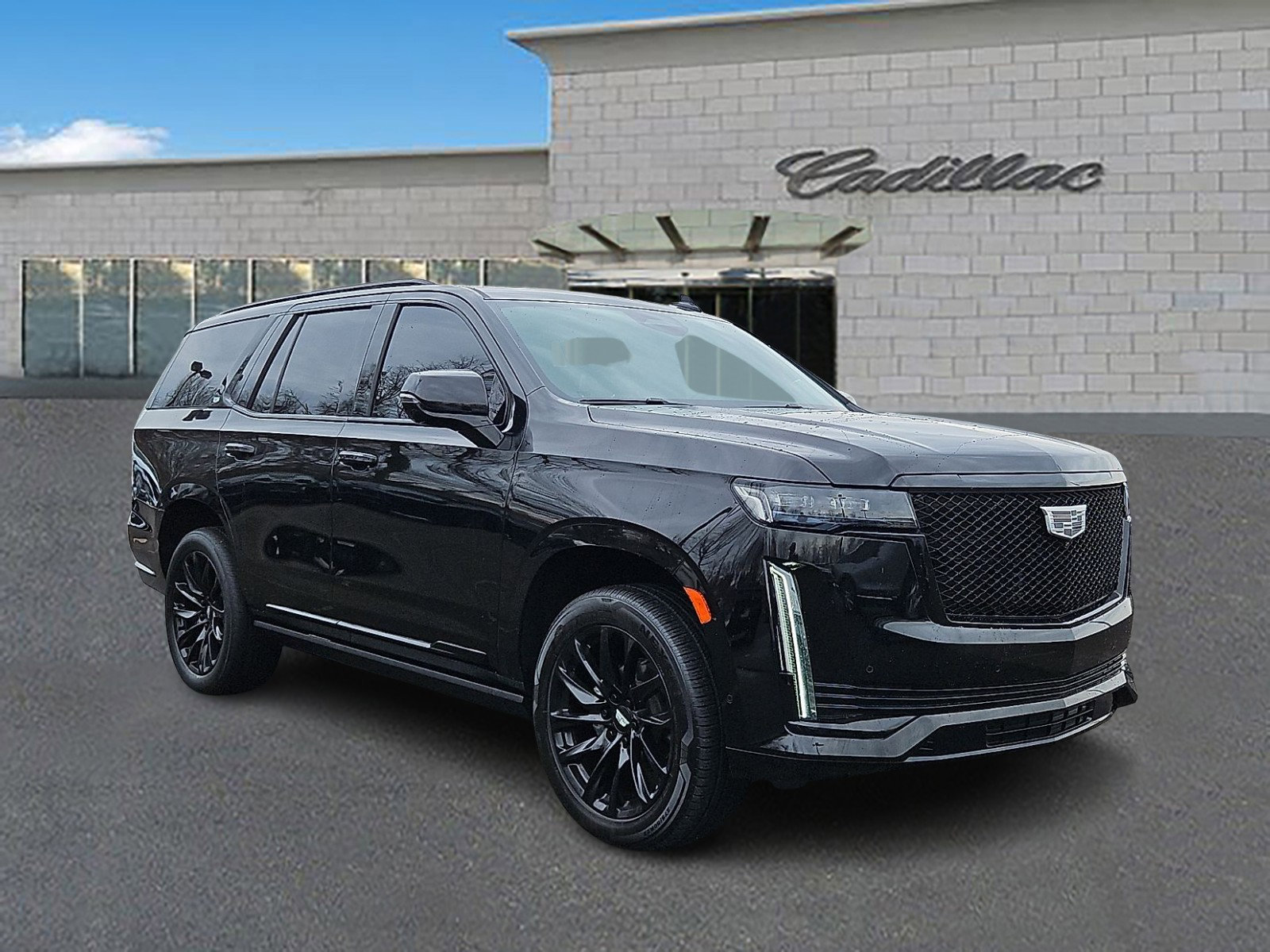 Used 2023 Cadillac Escalade Sport Platinum w/ LPO, ONYX Package image 3