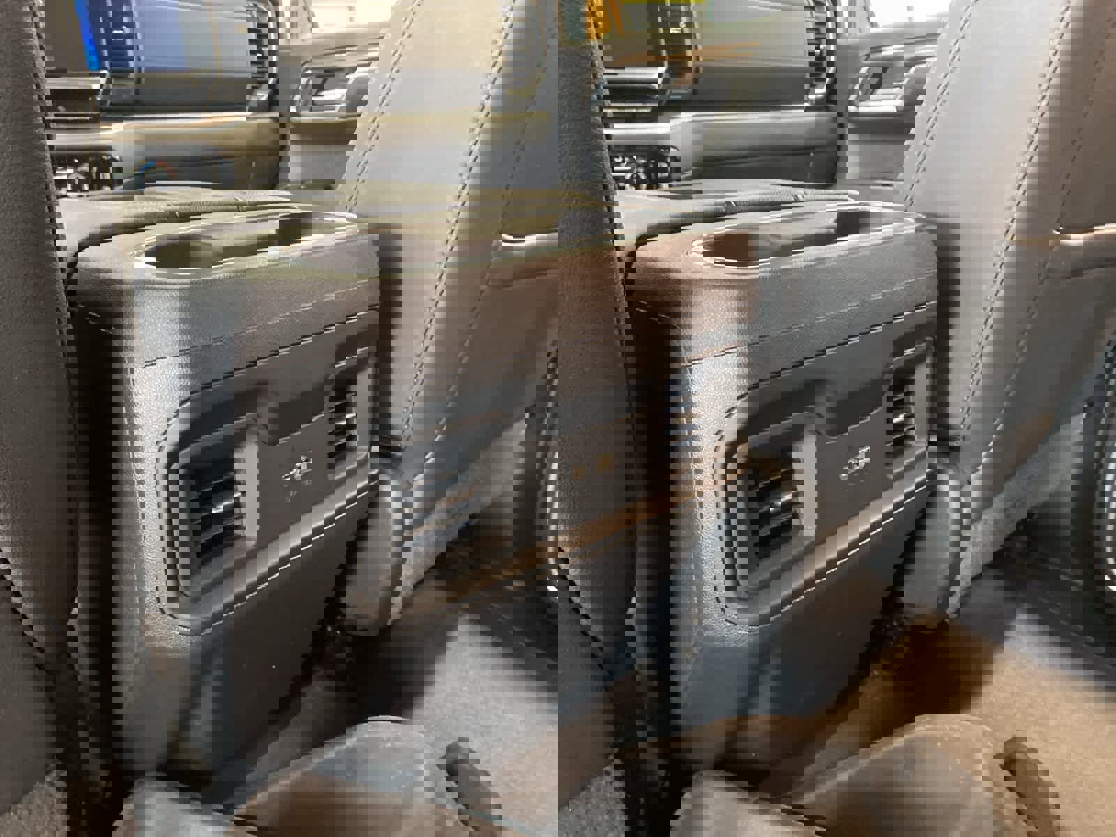 Used 2022 Chevrolet Silverado 1500 LT Trail Boss w/ Convenience Package II image 28