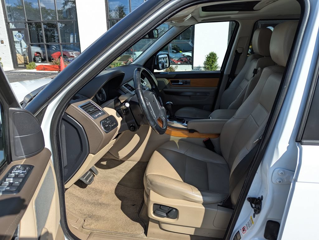 Used 2013 Land Rover Range Rover Sport HSE AWD/4WD image 12
