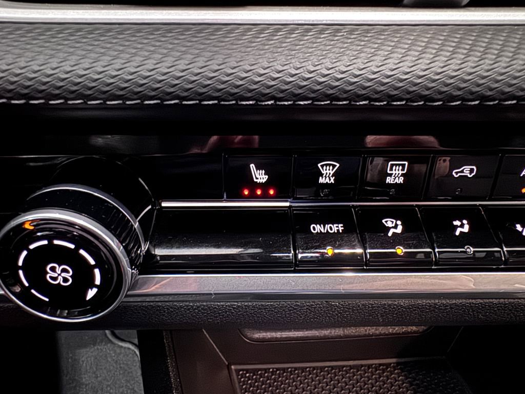 Certified 2025 Chevrolet Equinox LT AWD/4WD image 21