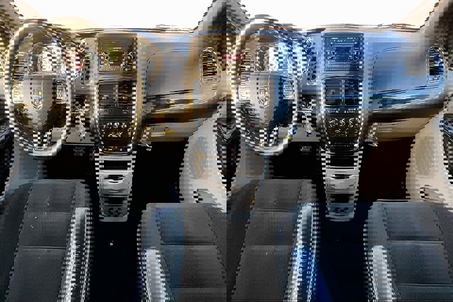 Used 2016 Dodge Grand Caravan SE image 14