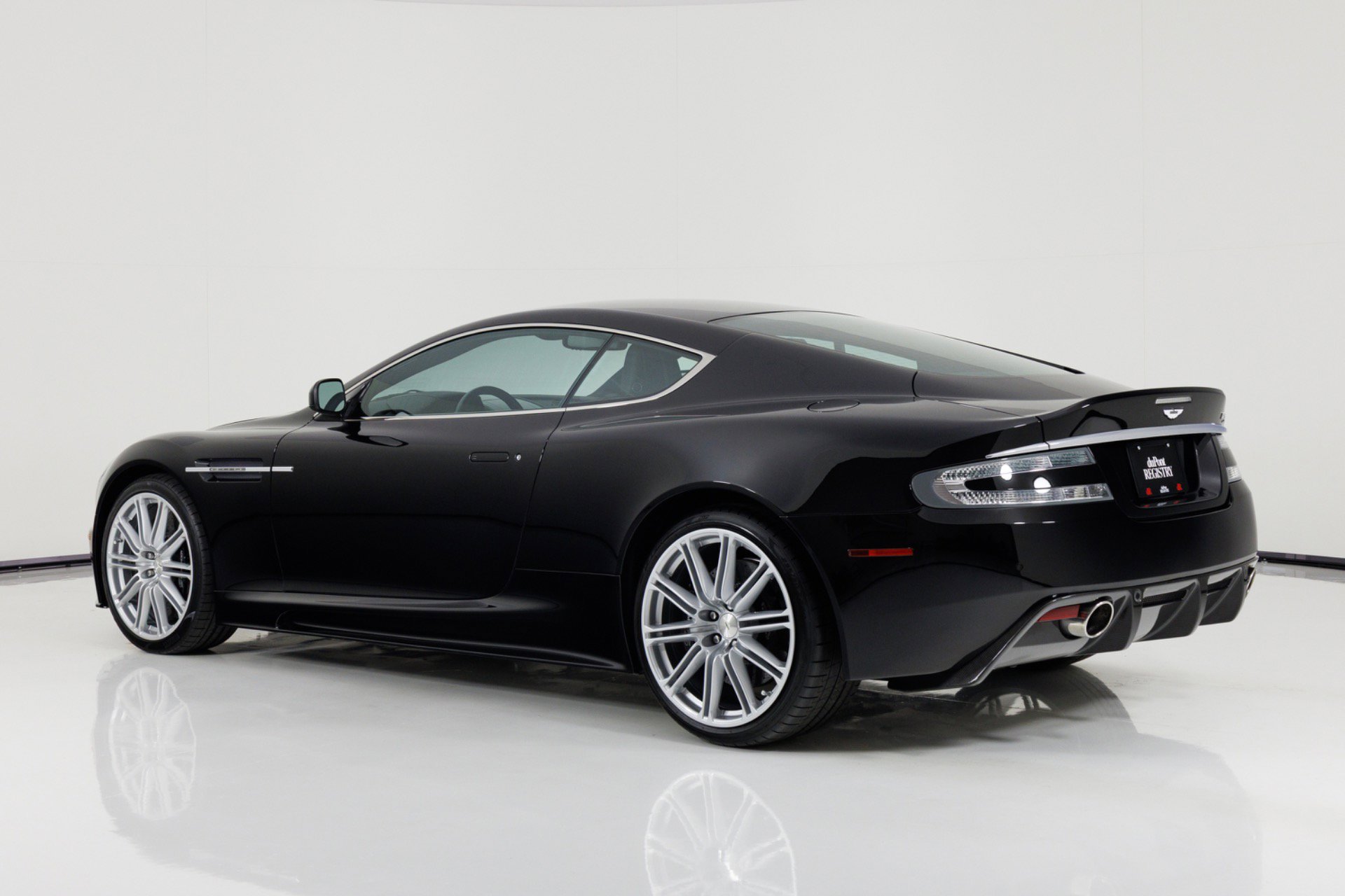 Used 2009 Aston Martin DBS Coupe RWD image 5