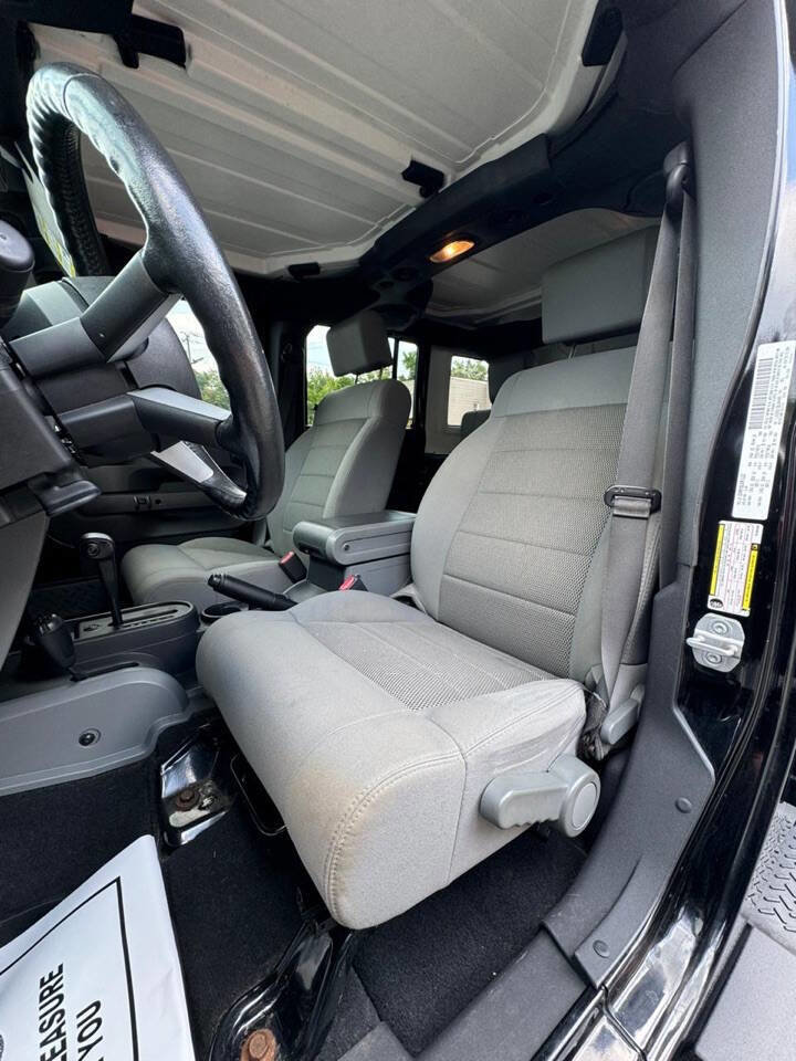 Used 2008 Jeep Wrangler Unlimited Sahara w/ Trailer Tow Group image 10