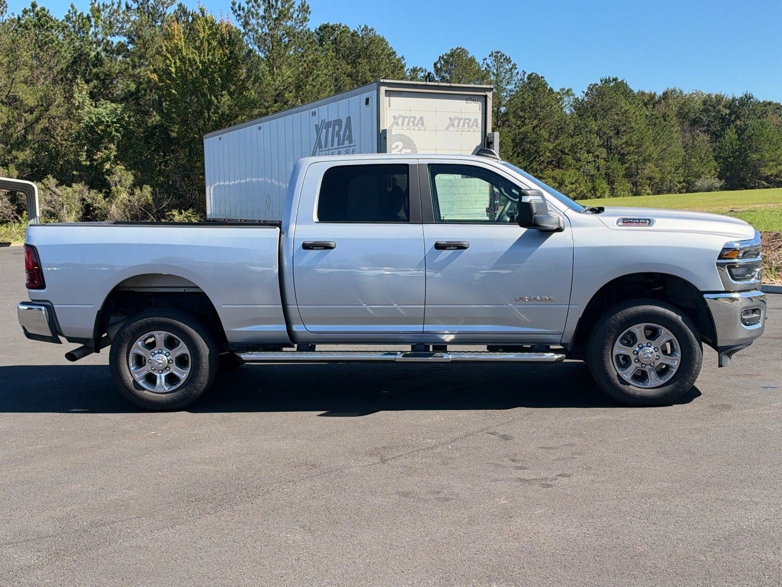 Used 2026 RAM 2500 Big Horn AWD/4WD image 4