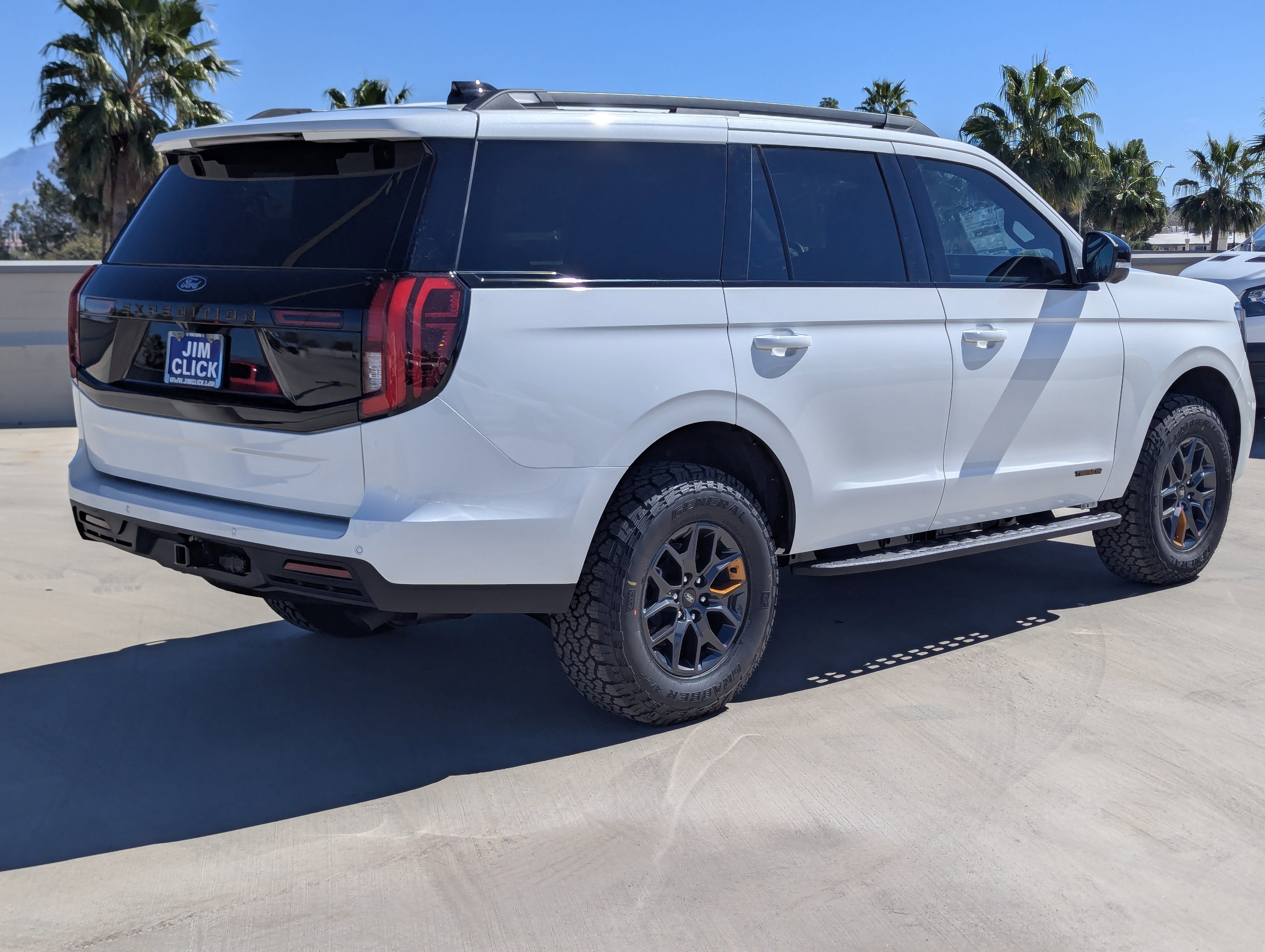 New 2026 Ford Expedition Tremor image 2