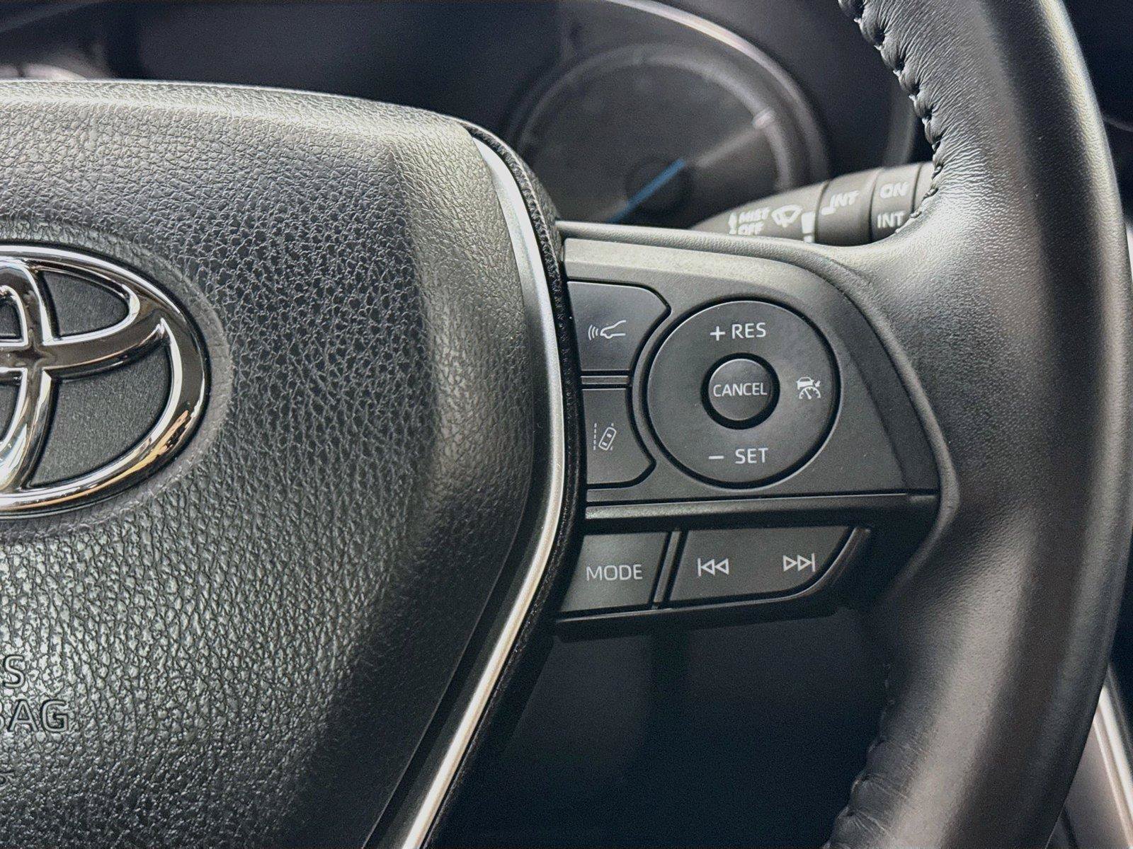 Certified 2023 Toyota Venza LE AWD/4WD image 18