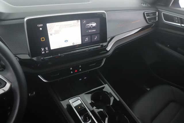 Used 2025 Volkswagen Atlas Cross Sport SEL R-Line AWD/4WD image 27