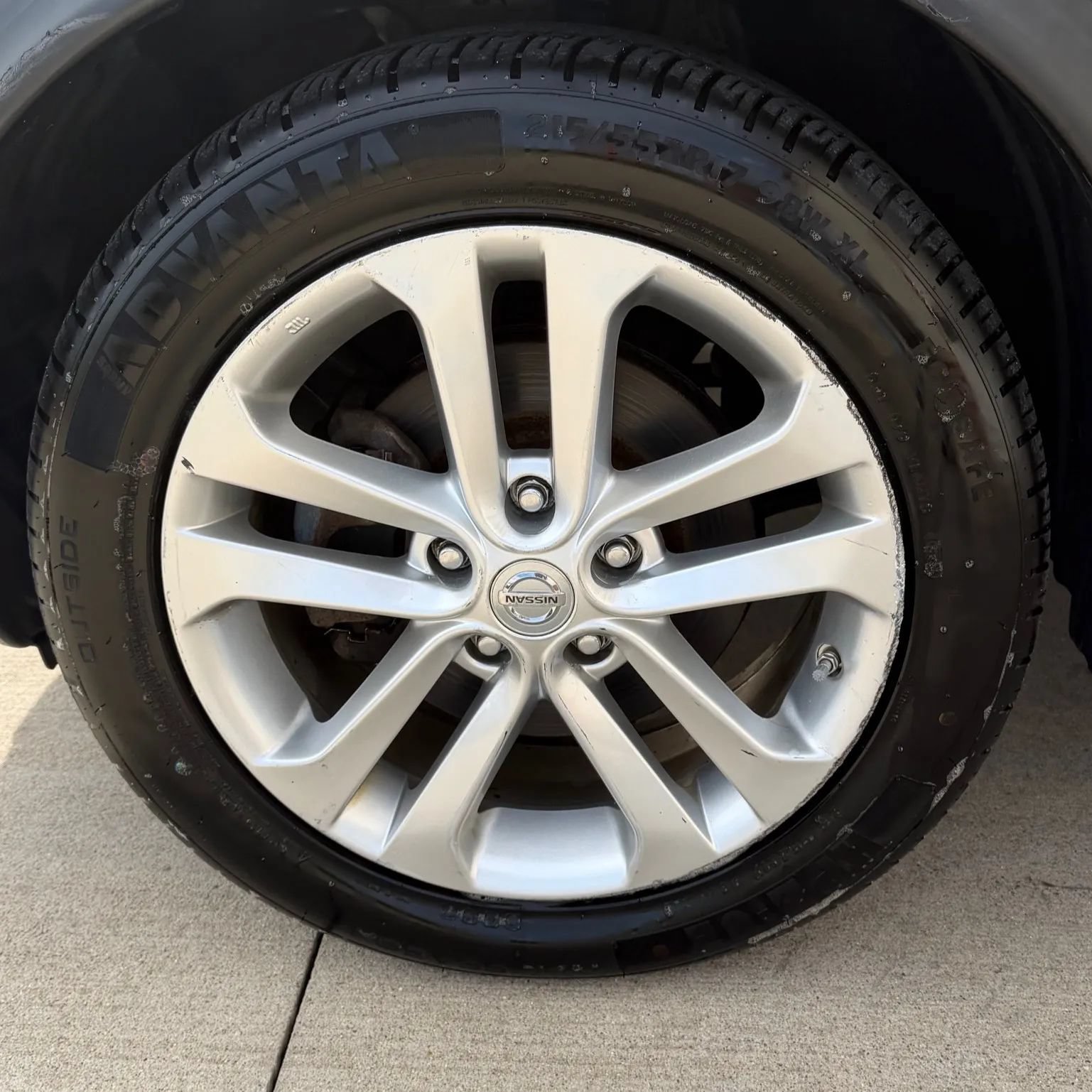 Used 2012 Nissan Juke SL AWD/4WD image 23