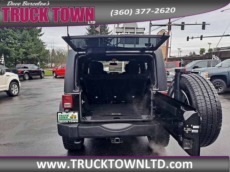 Used 2015 Jeep Wrangler Unlimited Sport w/ Quick Order Package 24S AWD/4WD image 5